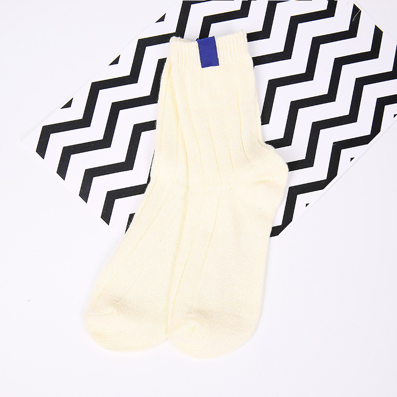 Ms. Autumn And Winter Socks In Tube Socks Cotton Socks Double Needle Standard Cloth Fashion Simple Solid Color Socks Wholesale